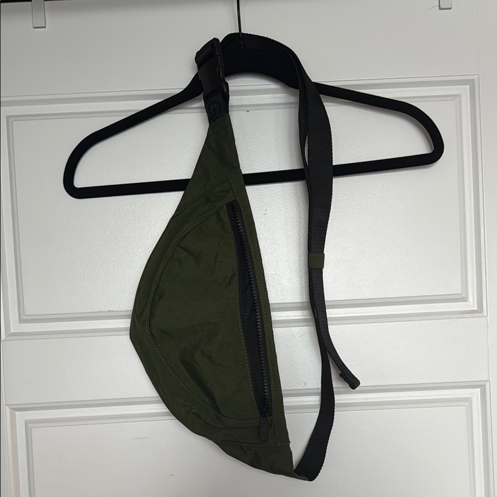 BAGGU Green Crossbody Bag Durable Fabric